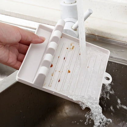 Non-slip support for kitchen utensils
